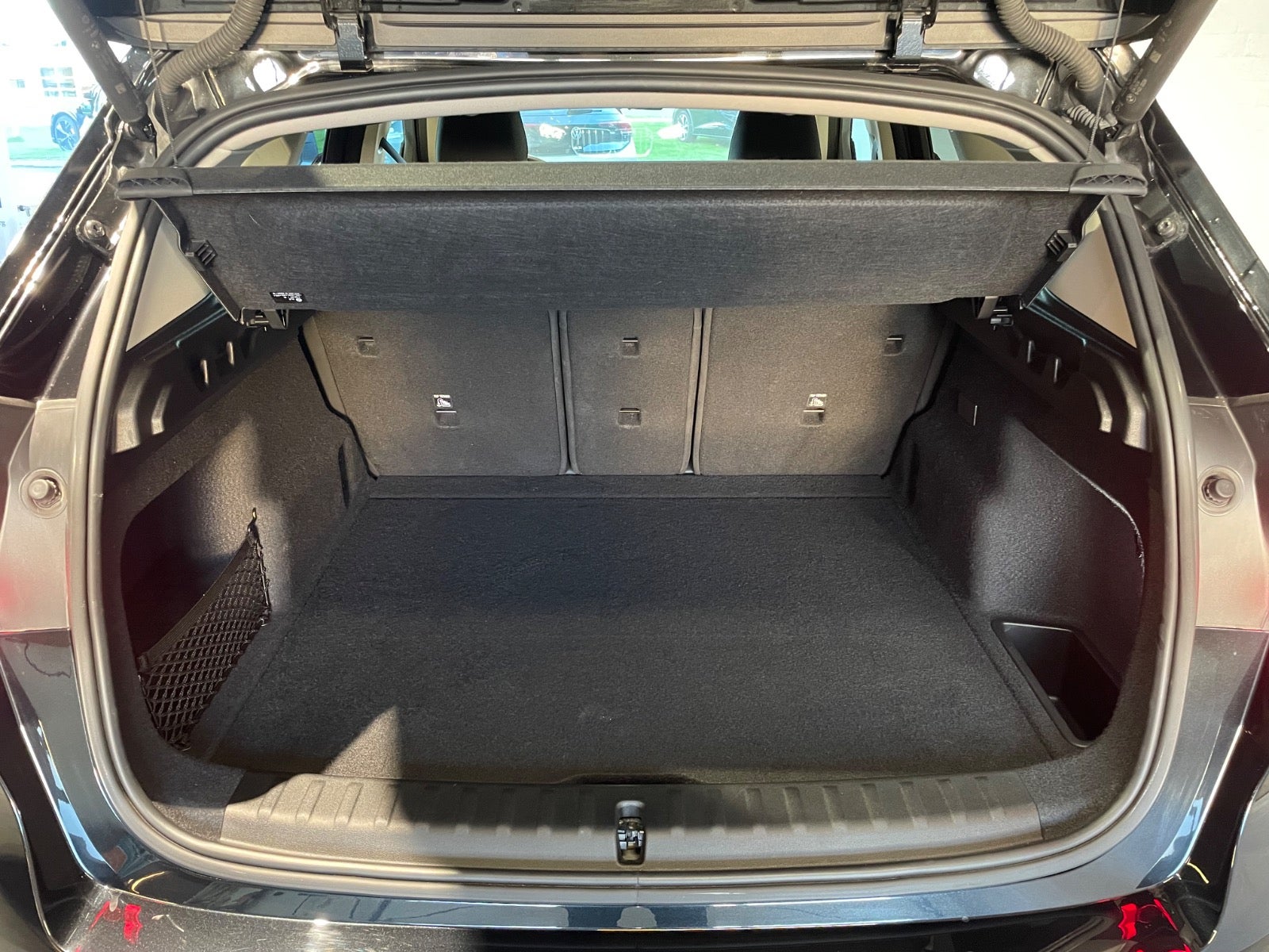 BMW iX1, Billede 12