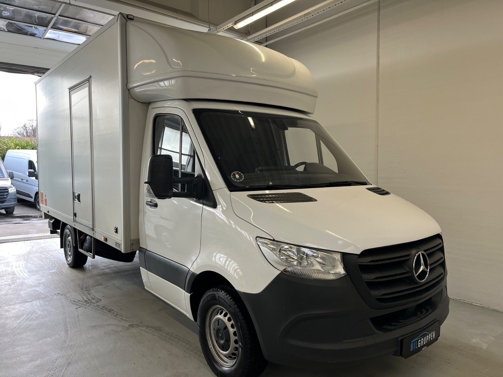 Billede af Mercedes Sprinter 317 2,0 CDi A3 Alukasse m/lift aut. RWD