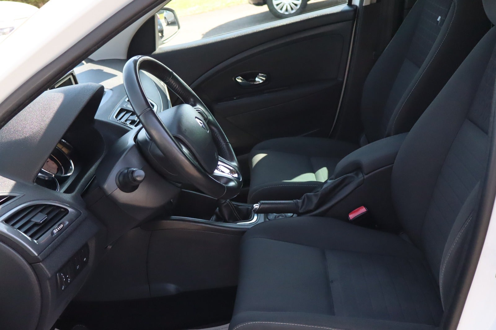 Billede af Renault Megane IV 1,5 dCi 110 Intens Sport Tourer