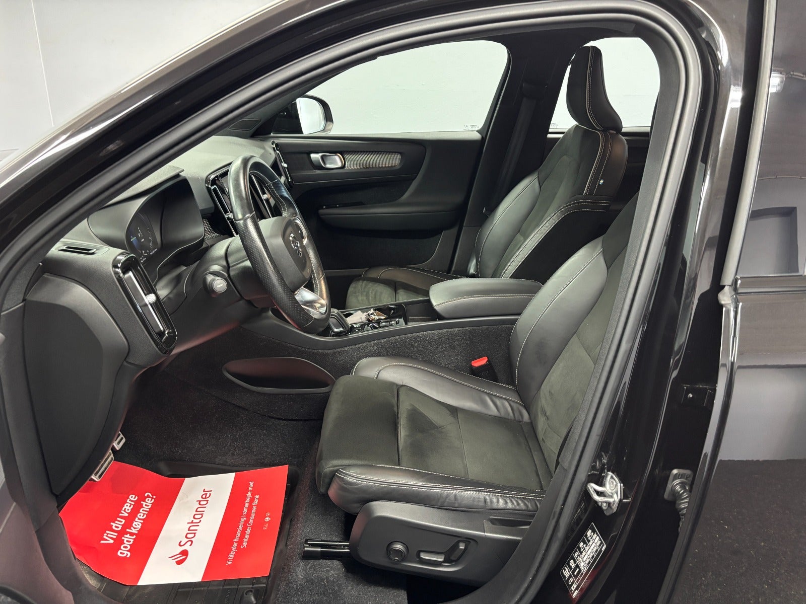 Billede af Volvo XC40 1,5 T5 ReCharge R-Design aut.