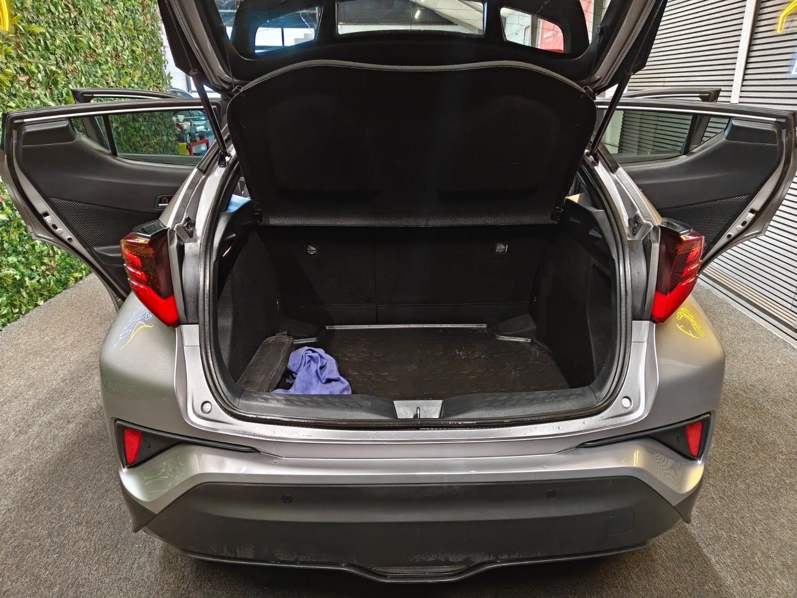 Billede af Toyota C-HR 1,8 Hybrid C-LUB CVT