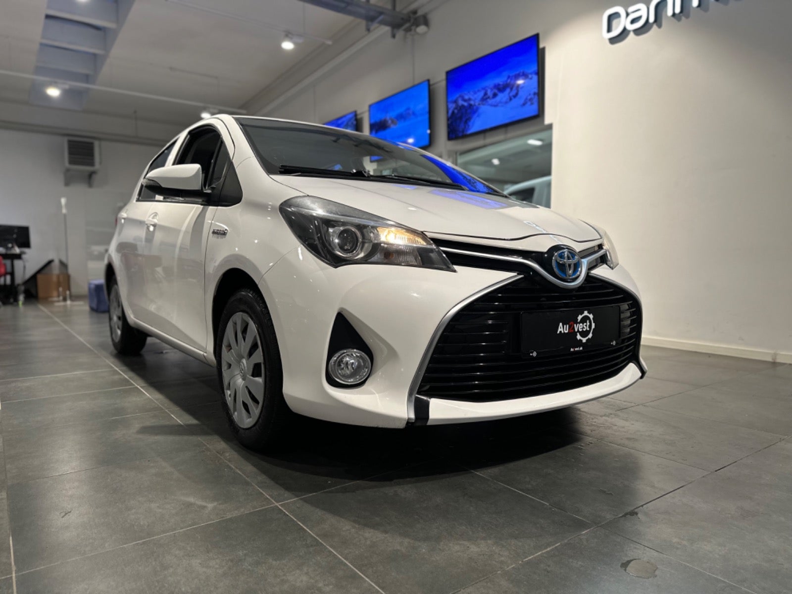 Toyota Yaris 2016