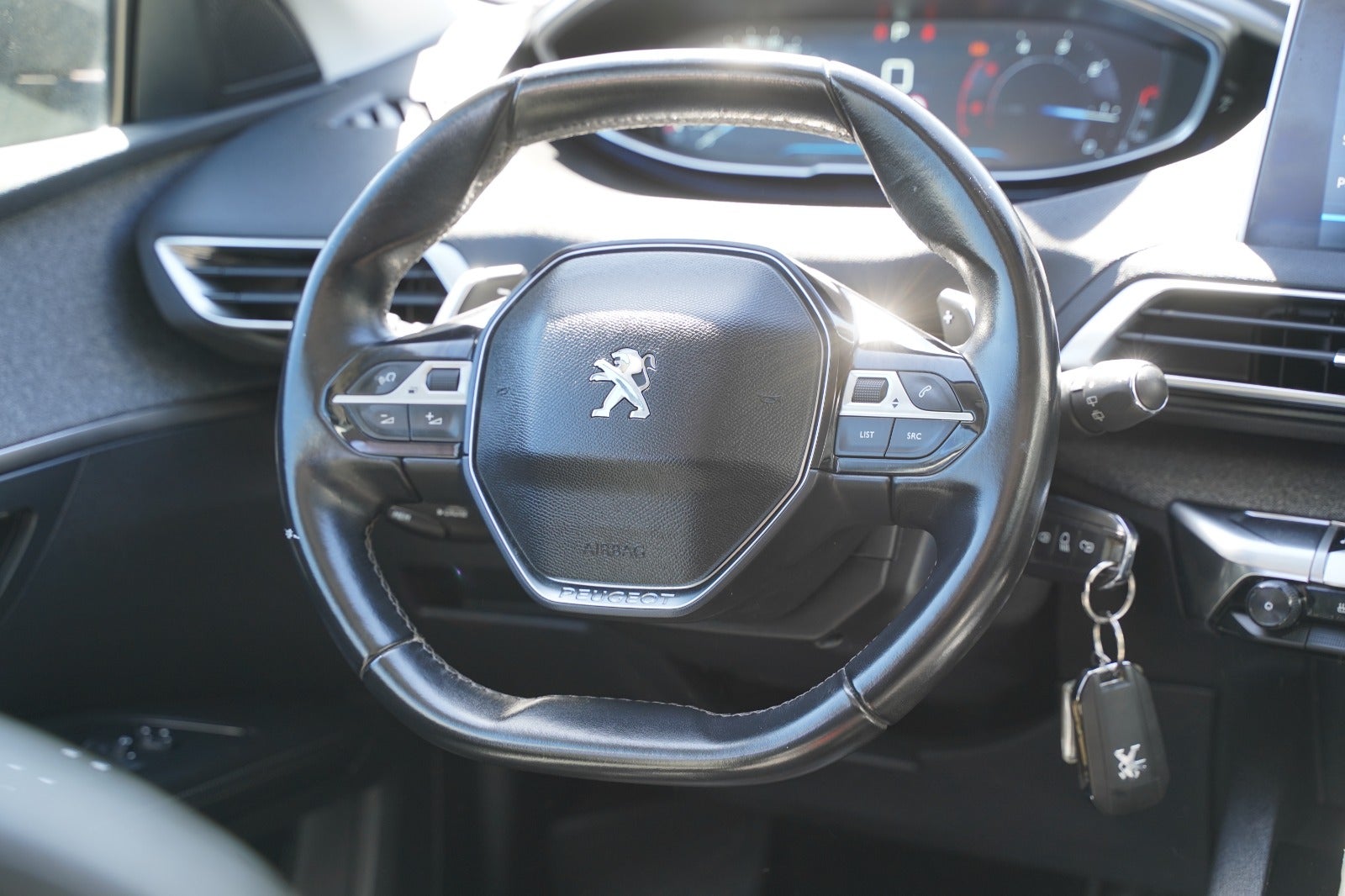 Billede af Peugeot 5008 1,6 BlueHDi 120 Allure EAT6 7prs
