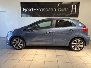 Kia Rio CVVT Attraction