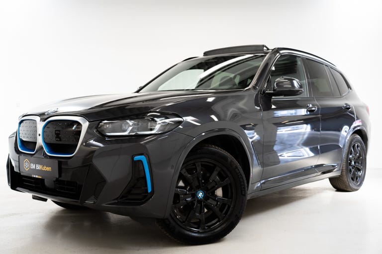 BMW iX3 Charged Plus M-Sport