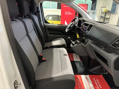 Toyota ProAce D 95 Medium Base