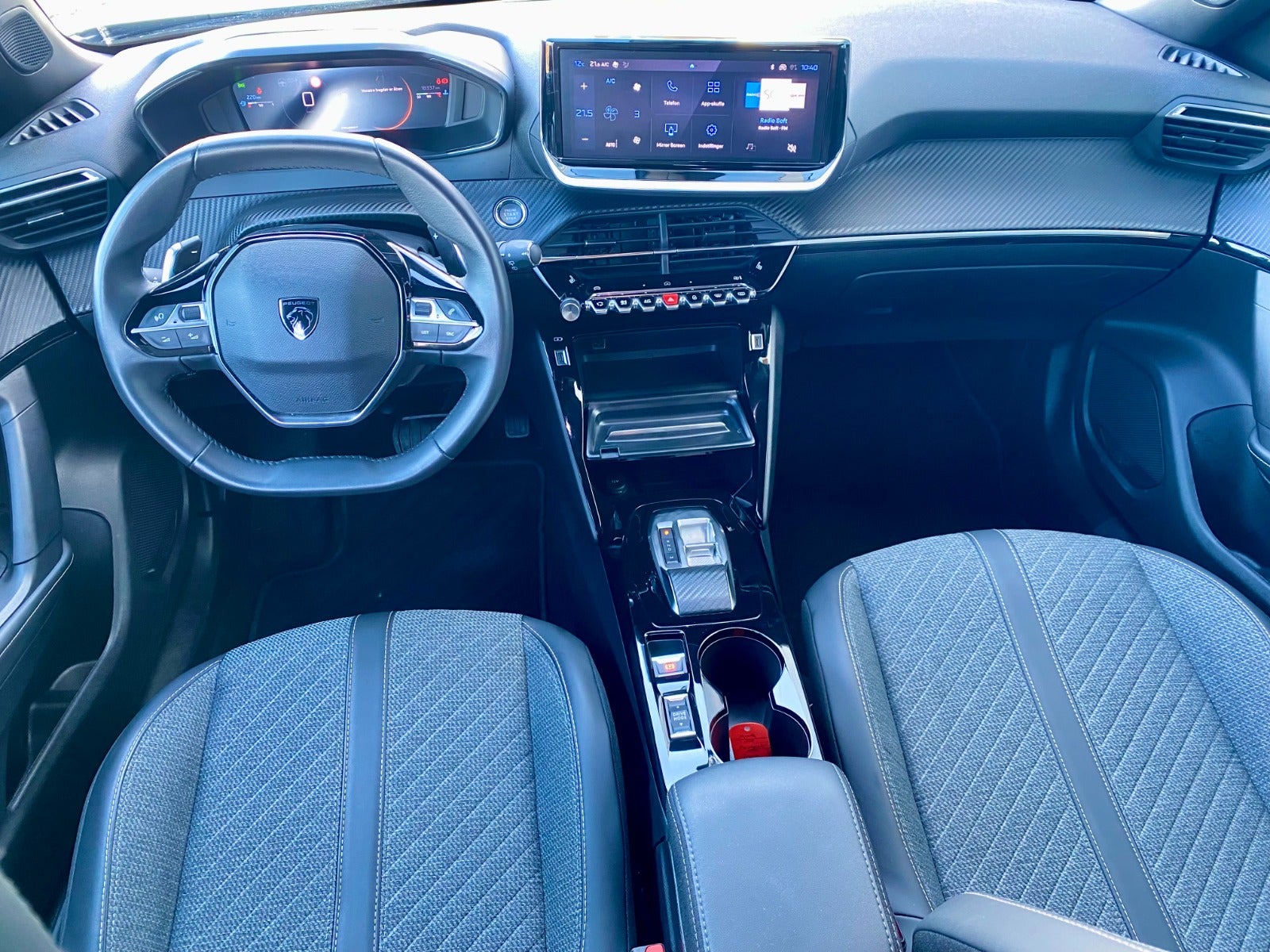 Billede af Peugeot 2008 1,2 PureTech 130 Allure EAT8