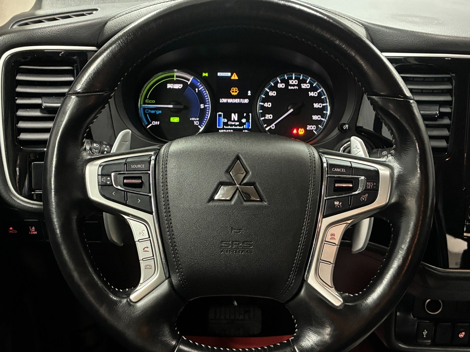 Billede af Mitsubishi Outlander 2,4 PHEV Intense CVT 4WD