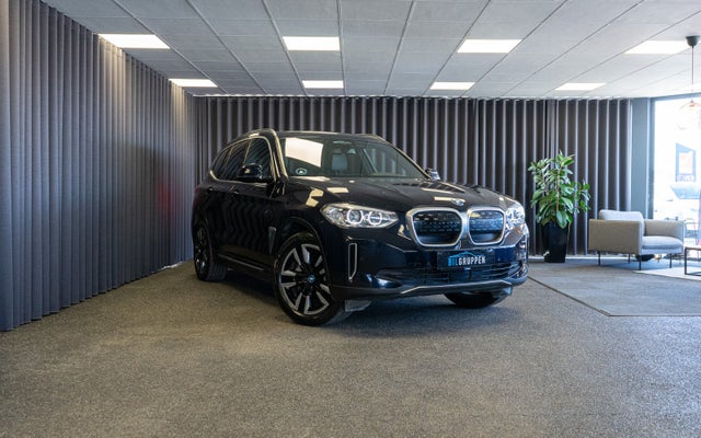 BMW iX3  Charged