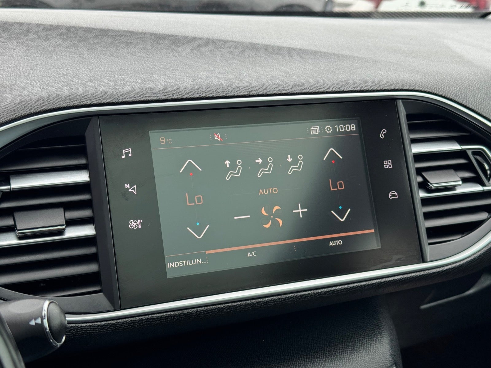 Billede af Peugeot 308 1,6 BlueHDi 120 Allure Sky