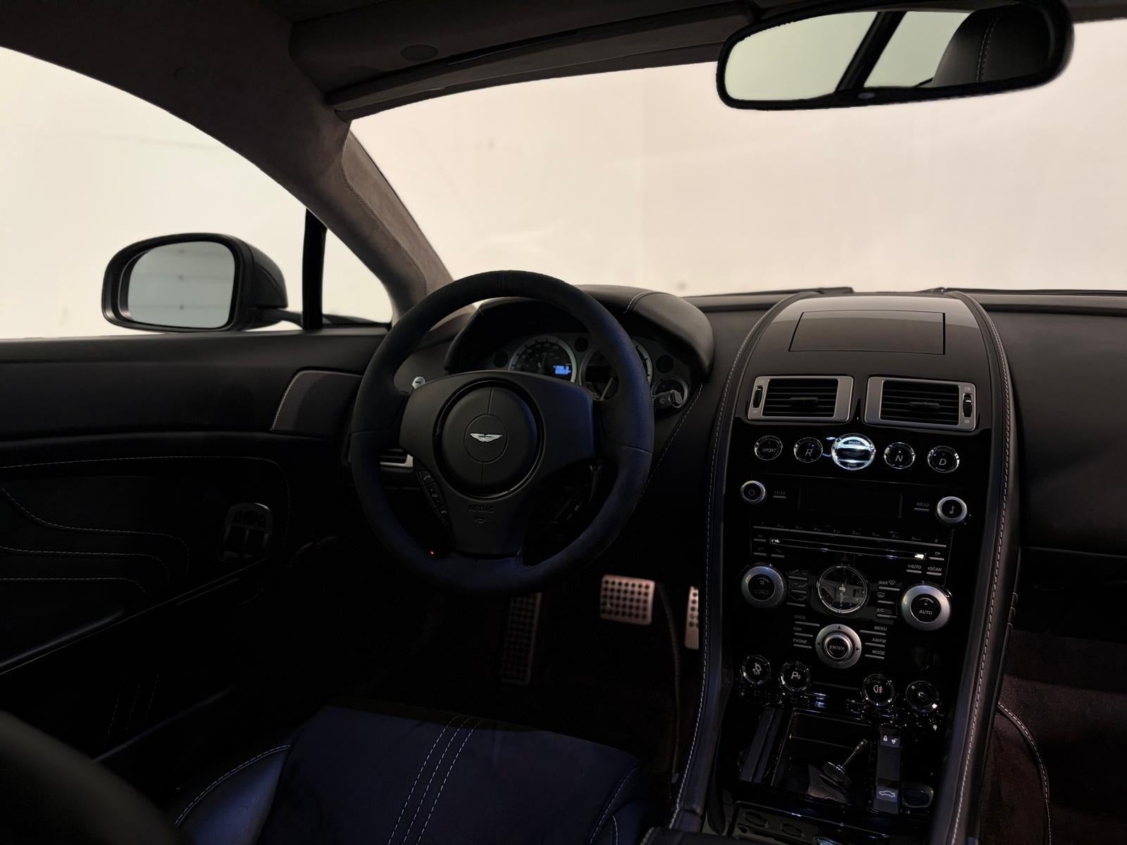 Aston Martin – V8 Vantage S