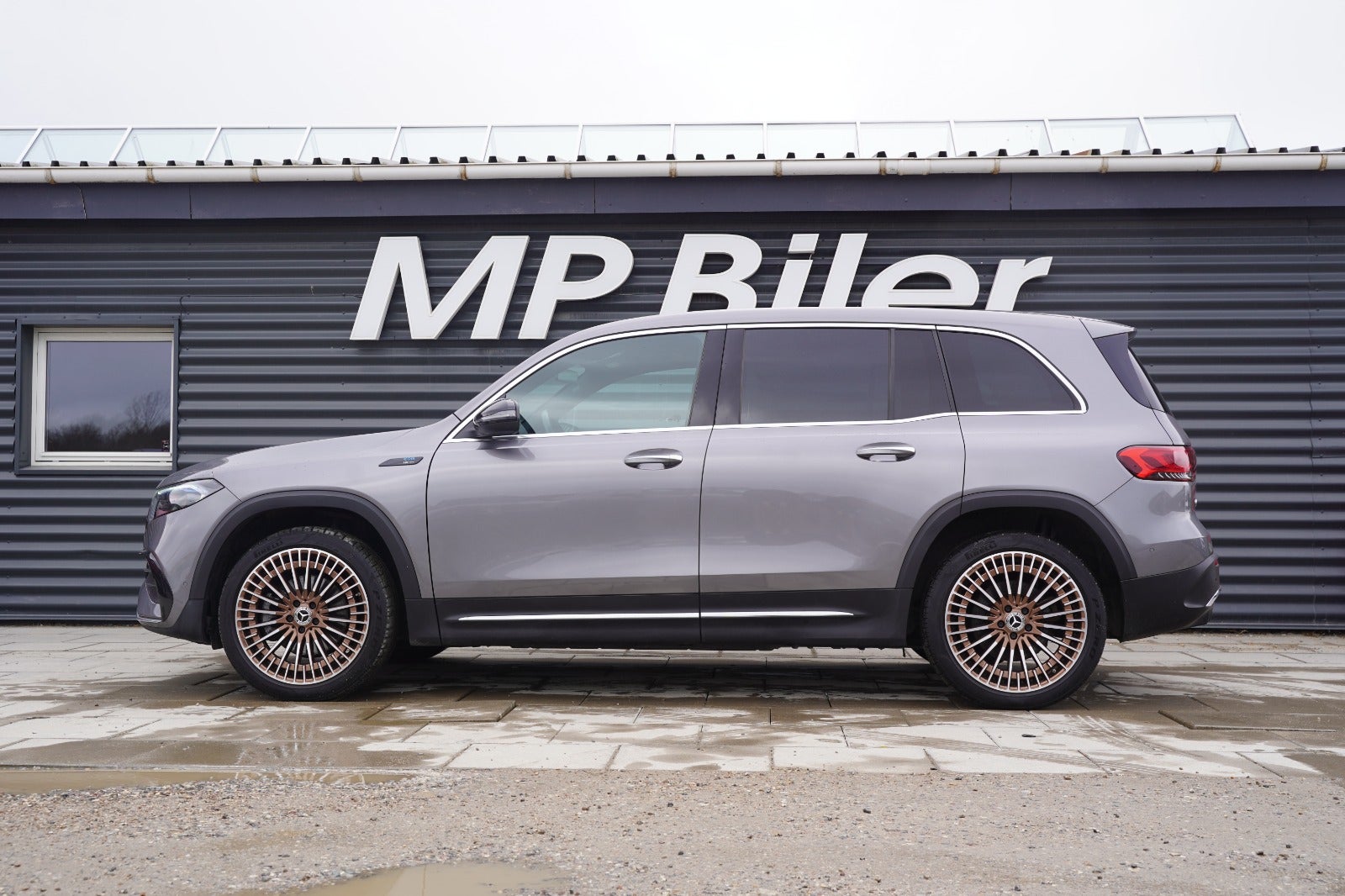 Billede af Mercedes EQB300  AMG Line 4Matic