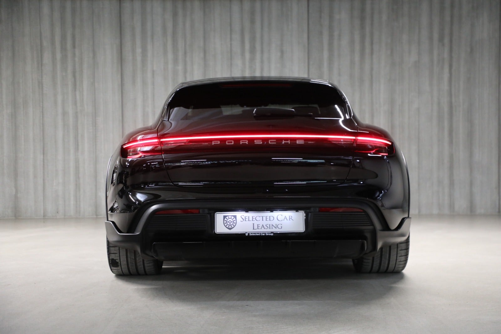 Porsche Taycan 4S Performance+ Cross Turismo