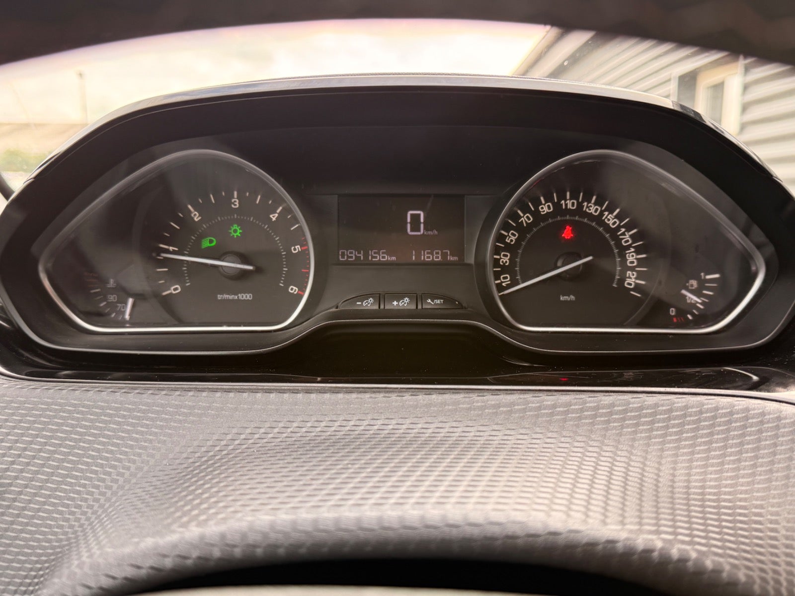 Billede af Peugeot 208 1,6 BlueHDi 100 Allure