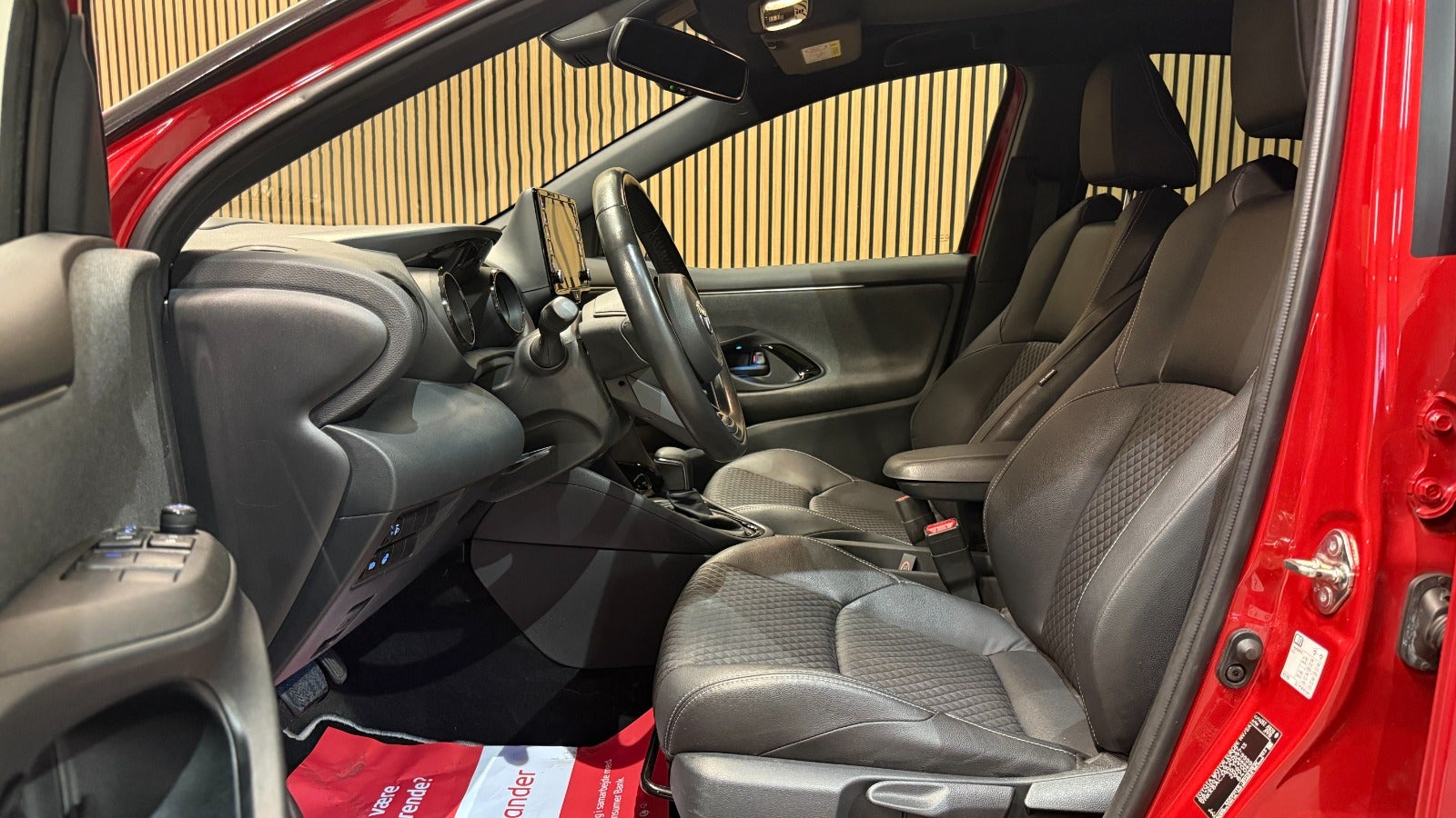 Billede af Toyota Yaris 1,5 Hybrid H4 e-CVT