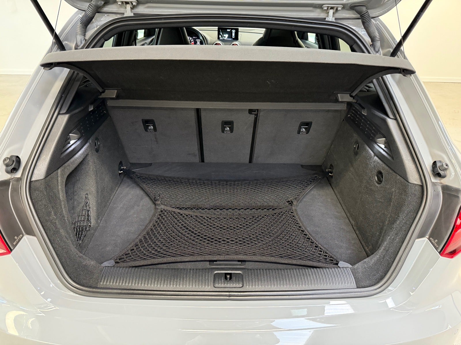 Audi S3 TFSi Sportback quattro S-tr.