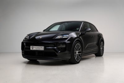 Porsche Macan 4   5d