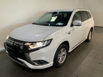 Mitsubishi Outlander 2,4 PHEV Inform+ CVT 4WD 5d