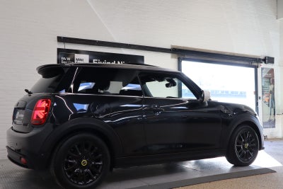 MINI Cooper SE Essential