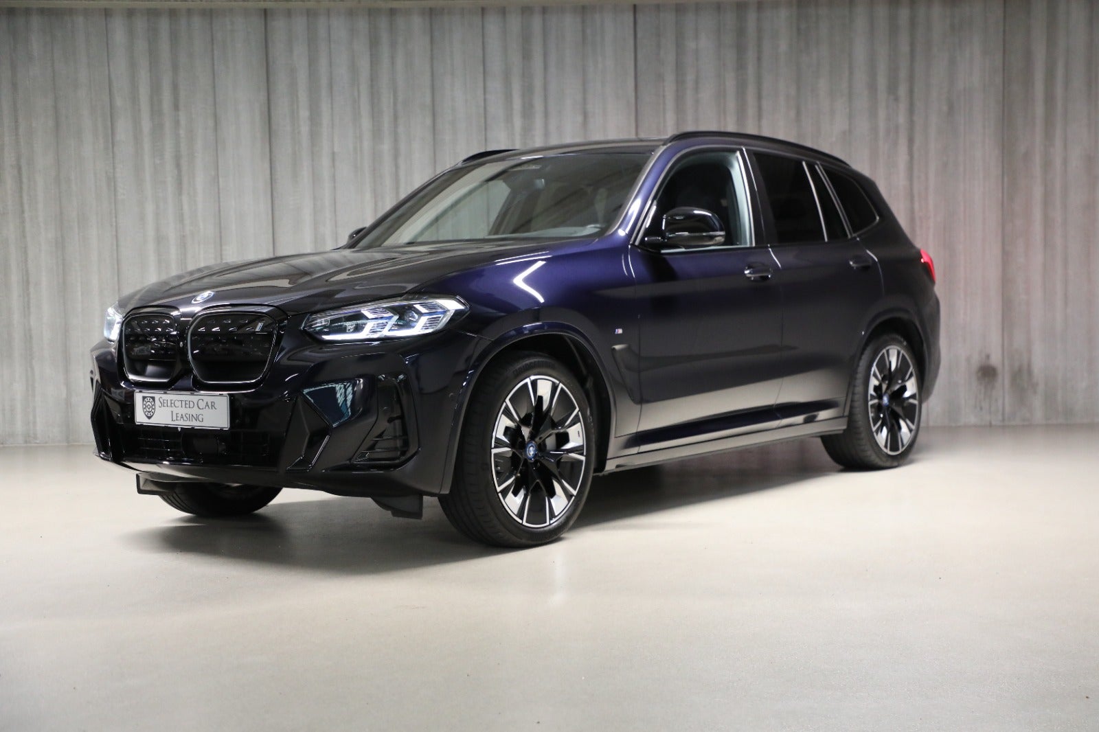 BMW iX3 Charged Plus M-Sport