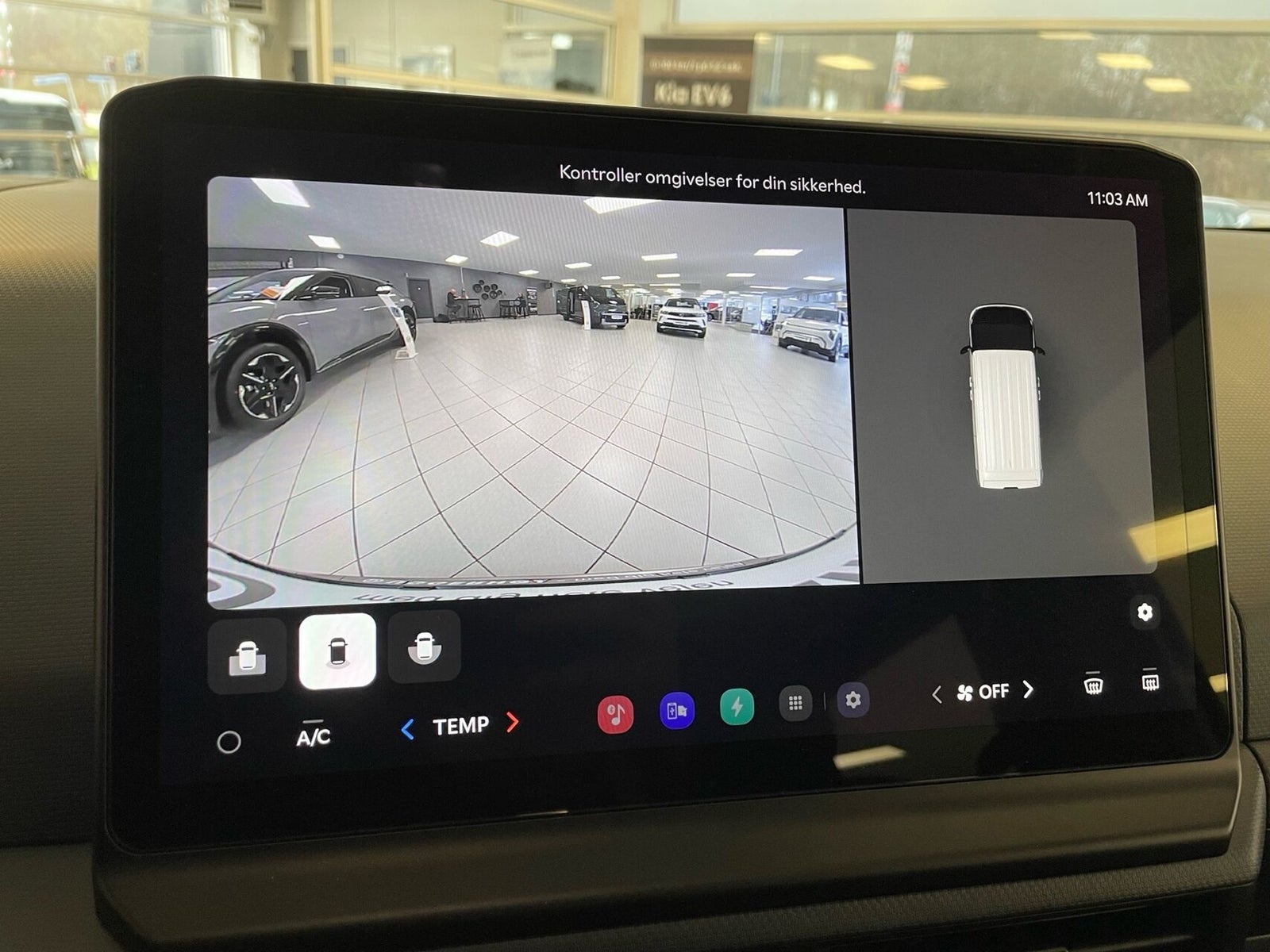 Kia PV5 Standard Range Access