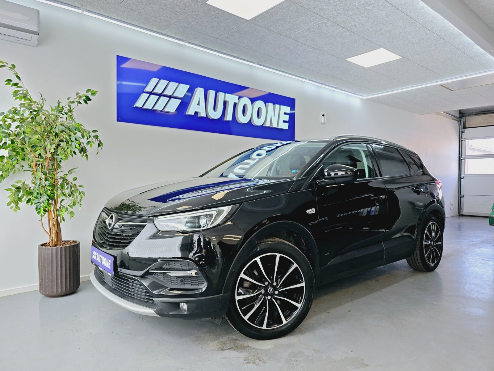 Billede af Opel Grandland X 1,6 Hybrid Ultimate aut.