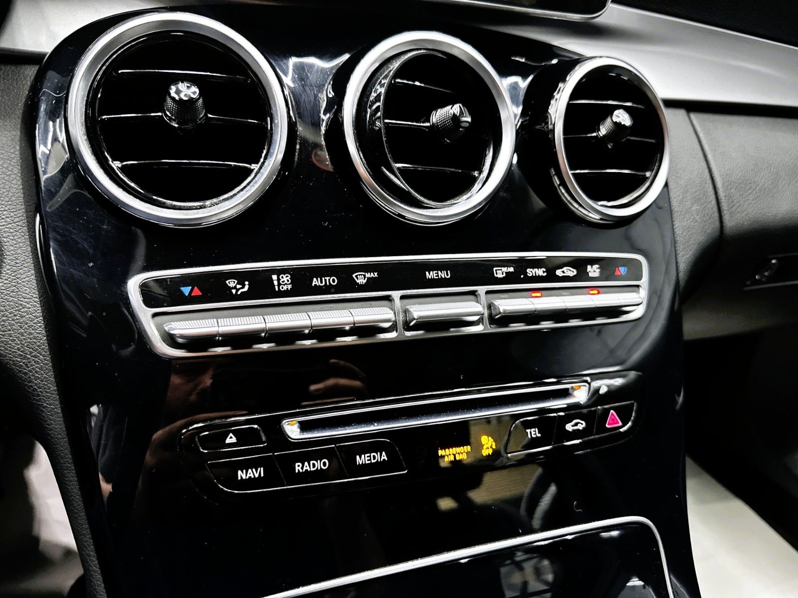 Billede af Mercedes C220 d 2,2 AMG Line stc. aut.