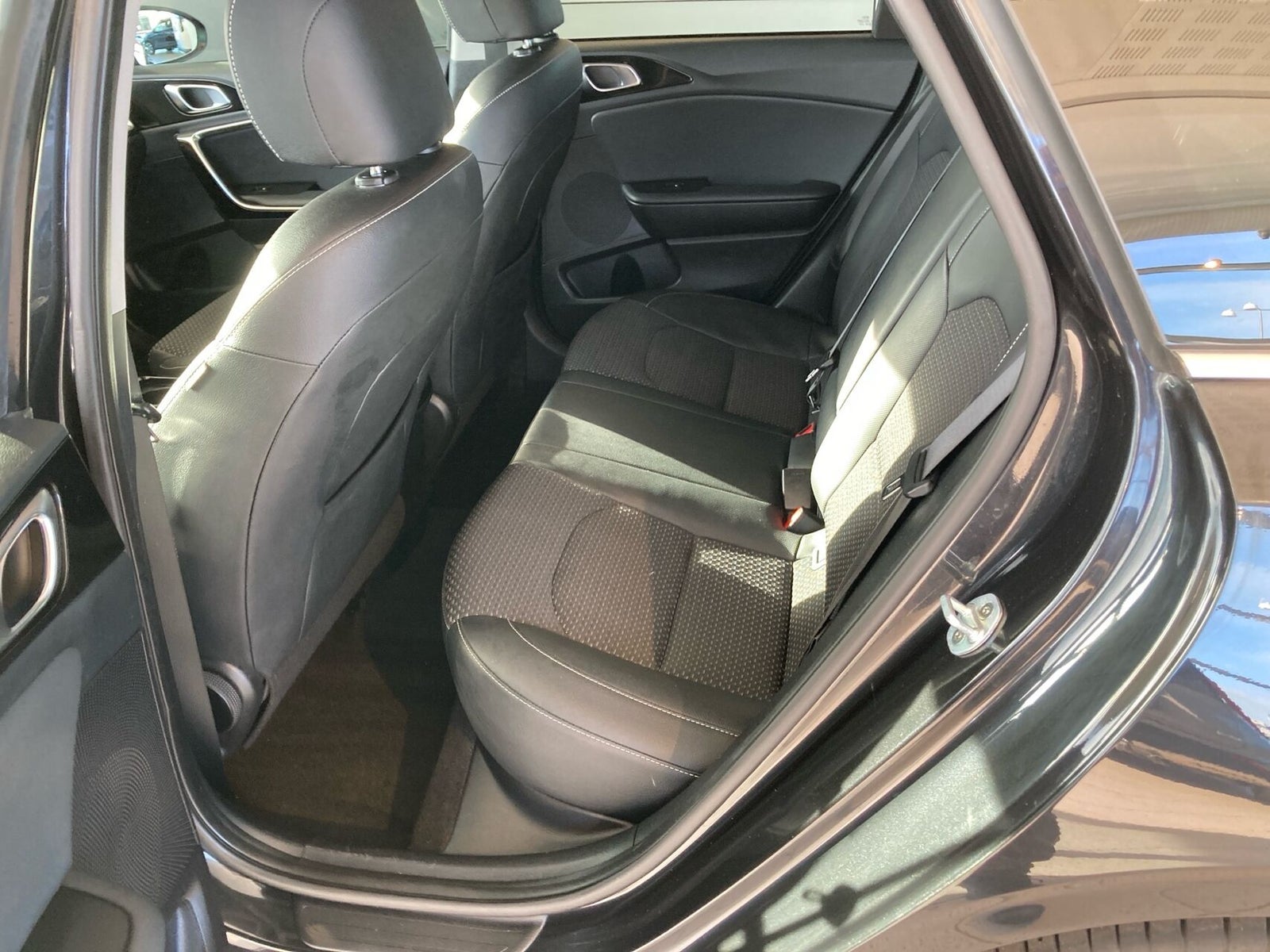 Kia Ceed T-GDi Collection SW DCT