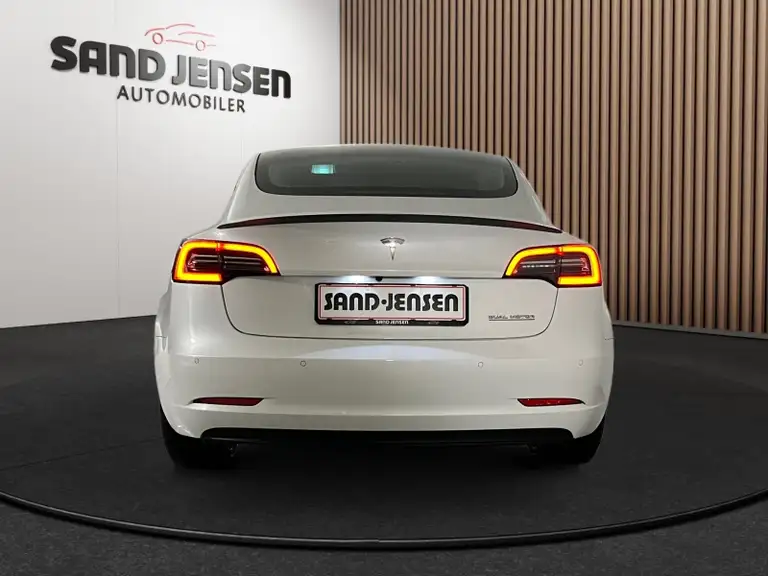 Tesla Model 3 Performance AWD
