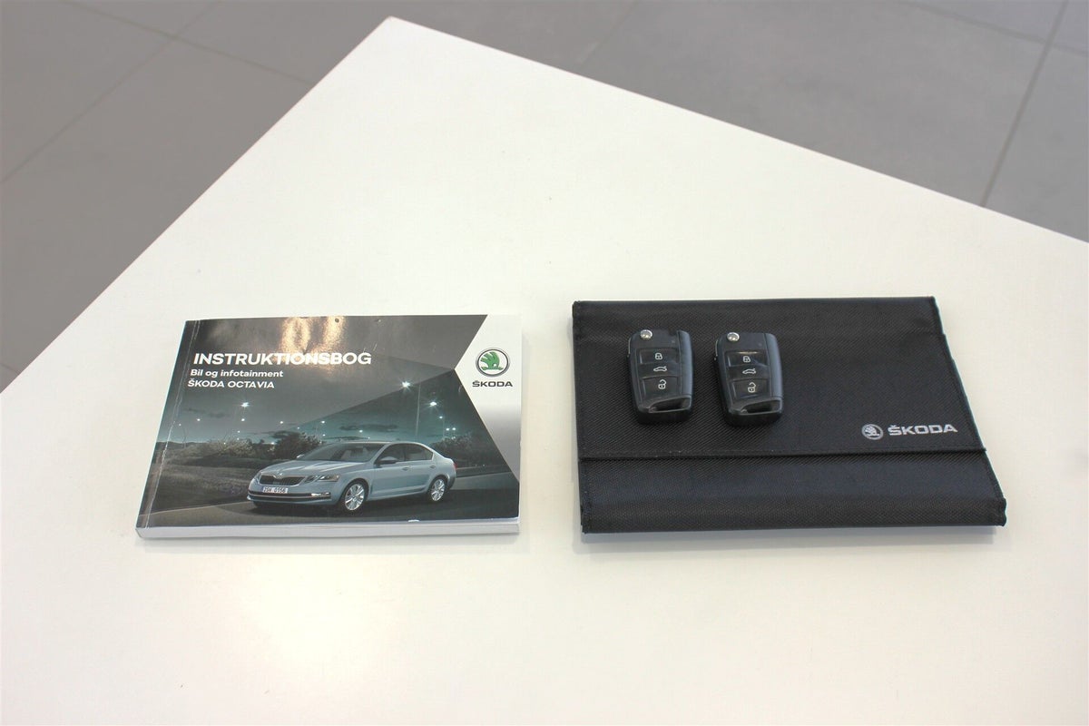 Skoda Octavia TDi 115 Style Combi DSG billede 12