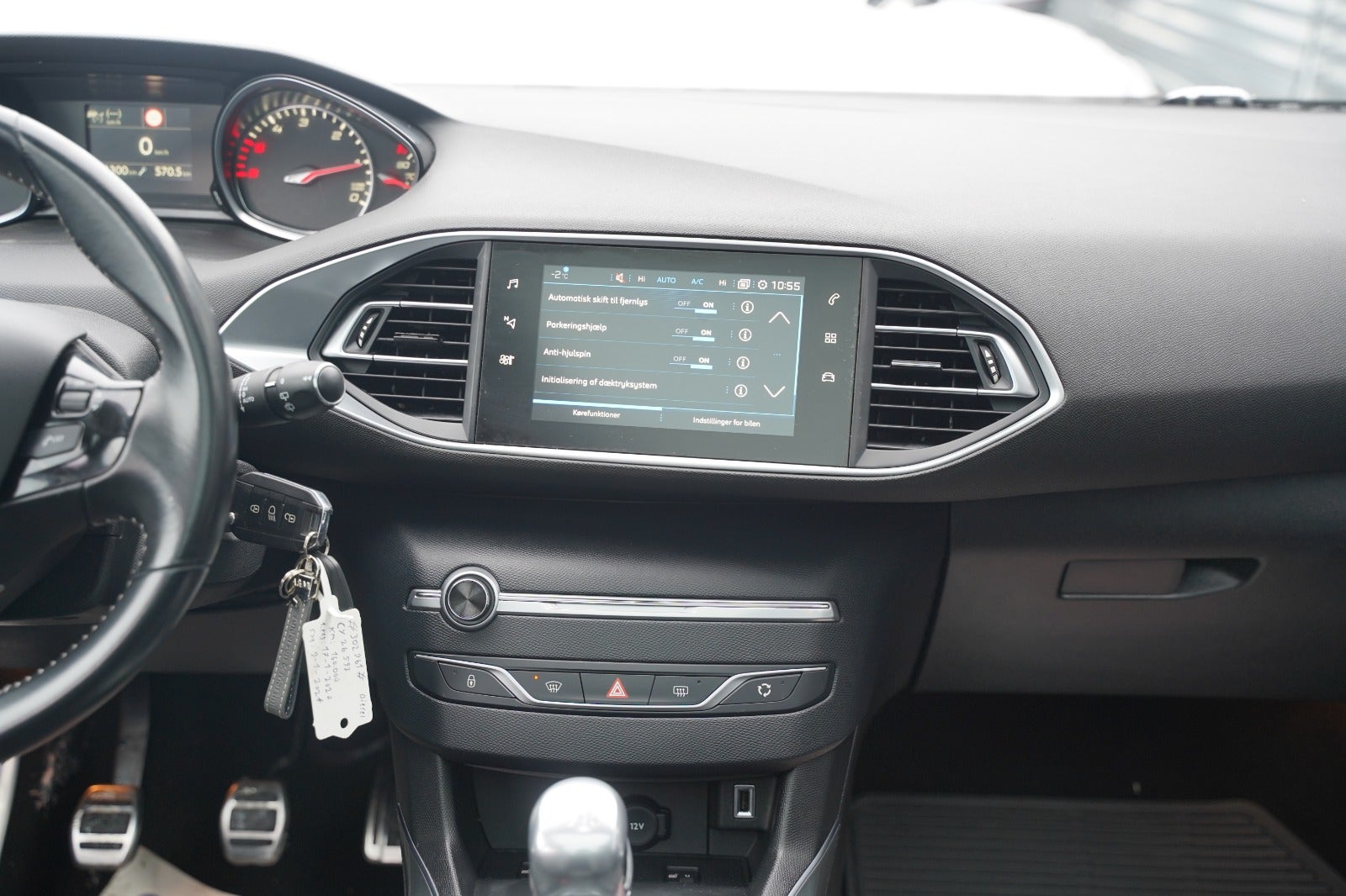 Billede af Peugeot 308 1,5 BlueHDi 130 Allure Sky SW