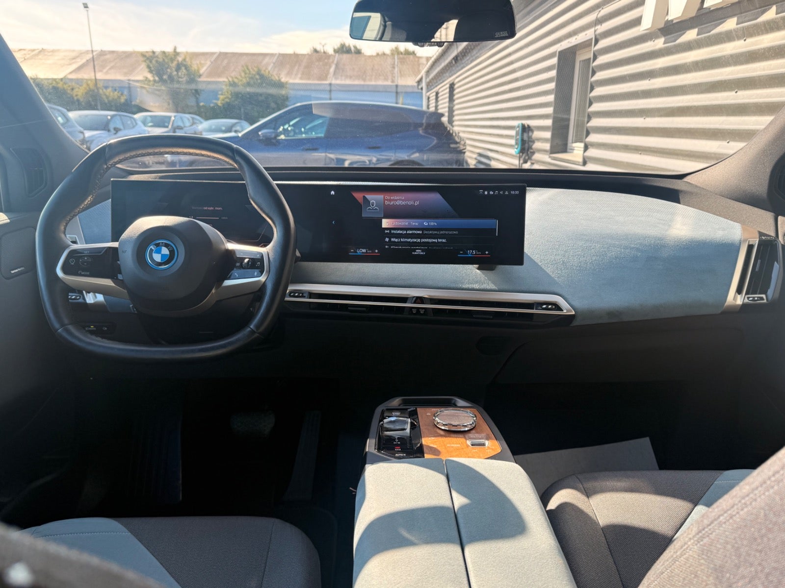 Billede af BMW iX  xDrive40