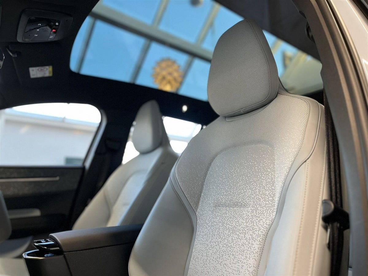 Volvo EX30 Twin Performance Ultra billede 18