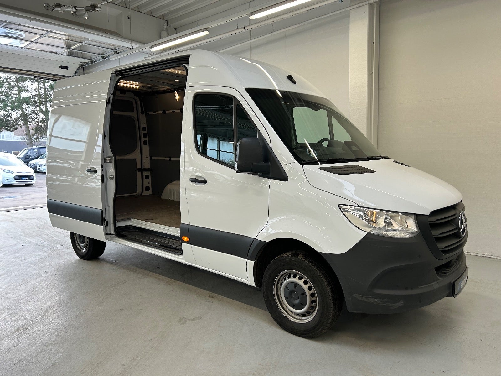 Billede af Mercedes Sprinter 317 2,0 CDi A2 Kassevogn PRO aut. RWD