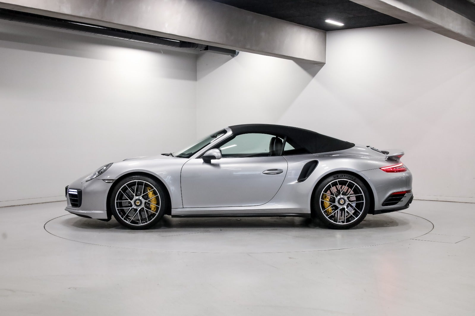 Porsche 911 Turbo S 3,8 Cabriolet PDK