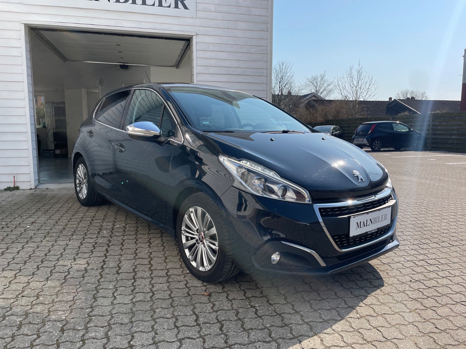 Billede af Peugeot 208 1,2 PureTech 82 Allure Sky