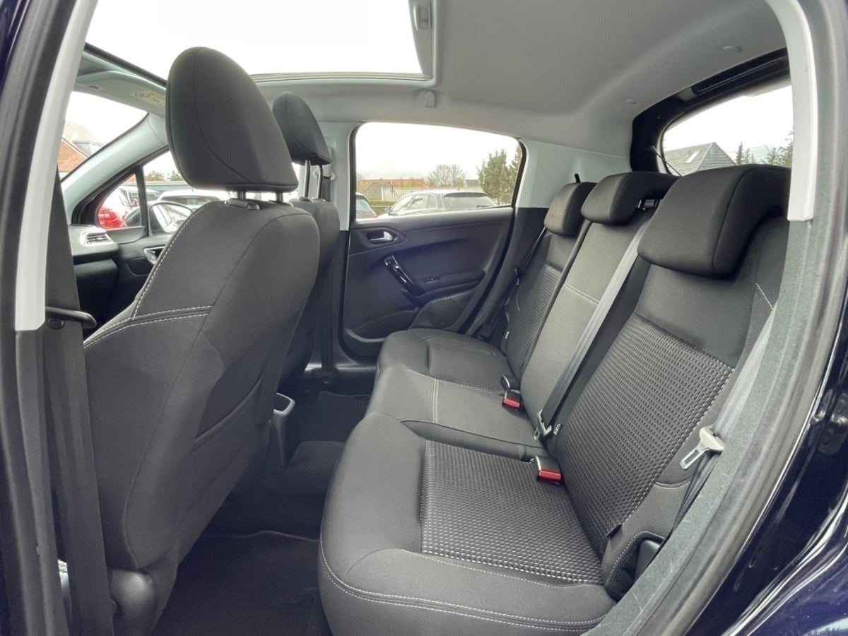 Billede af Peugeot 208 1,5 BlueHDi 100 Infinity Sky