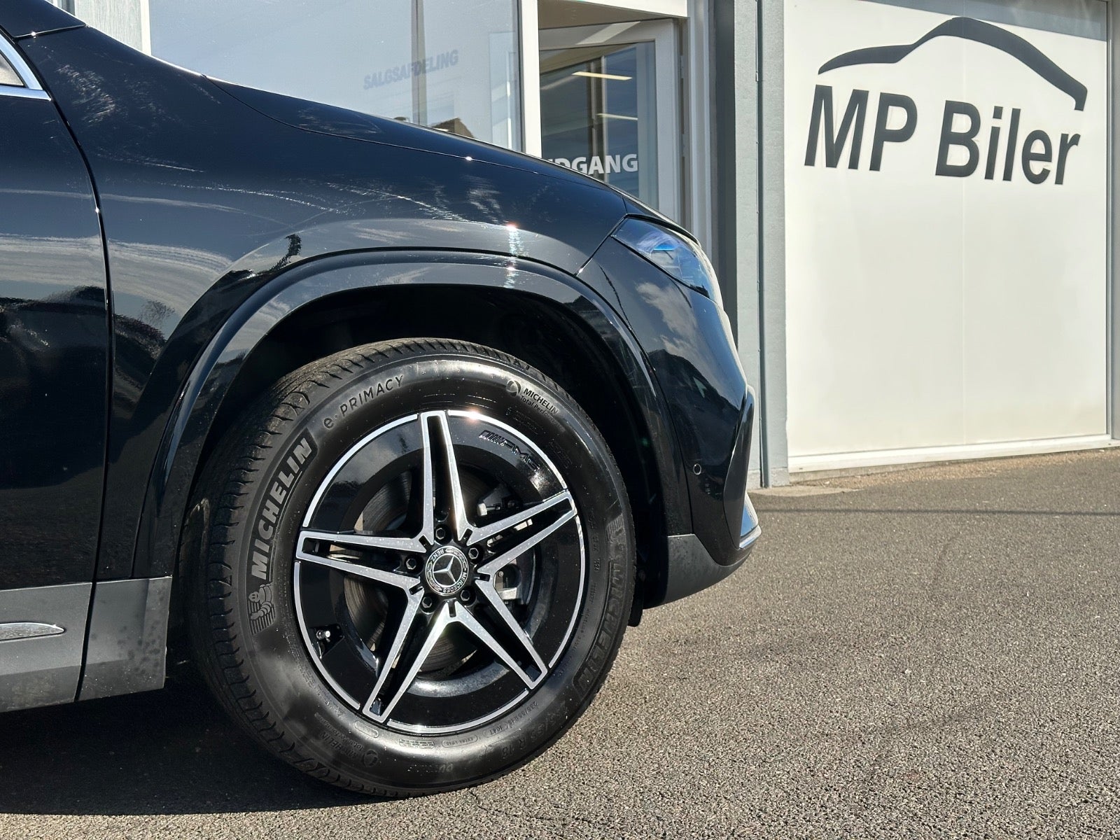 Billede af Mercedes EQA350  AMG Line 4Matic