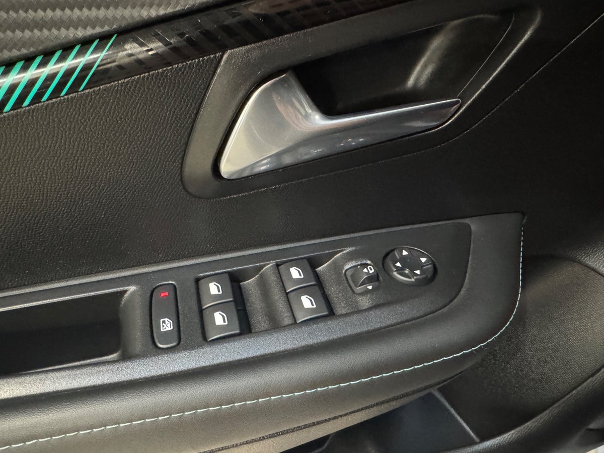 Peugeot 208 PureTech 100 Allure