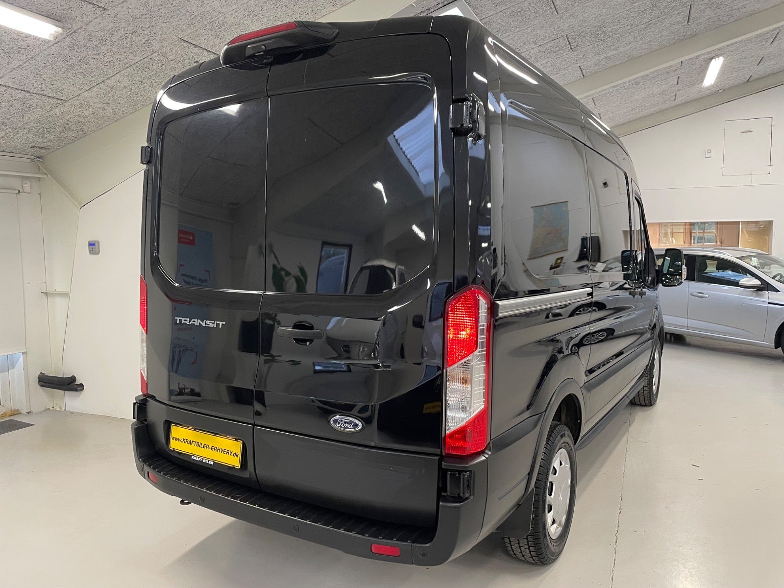 Billede af Ford Transit 350 L2 Van 2,0 EcoBlue Trend aut. H2 FWD