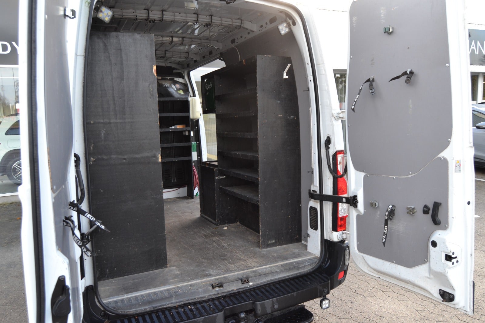 Billede af Renault Master III T35 2,3 dCi 145 L2H2 Kassevogn
