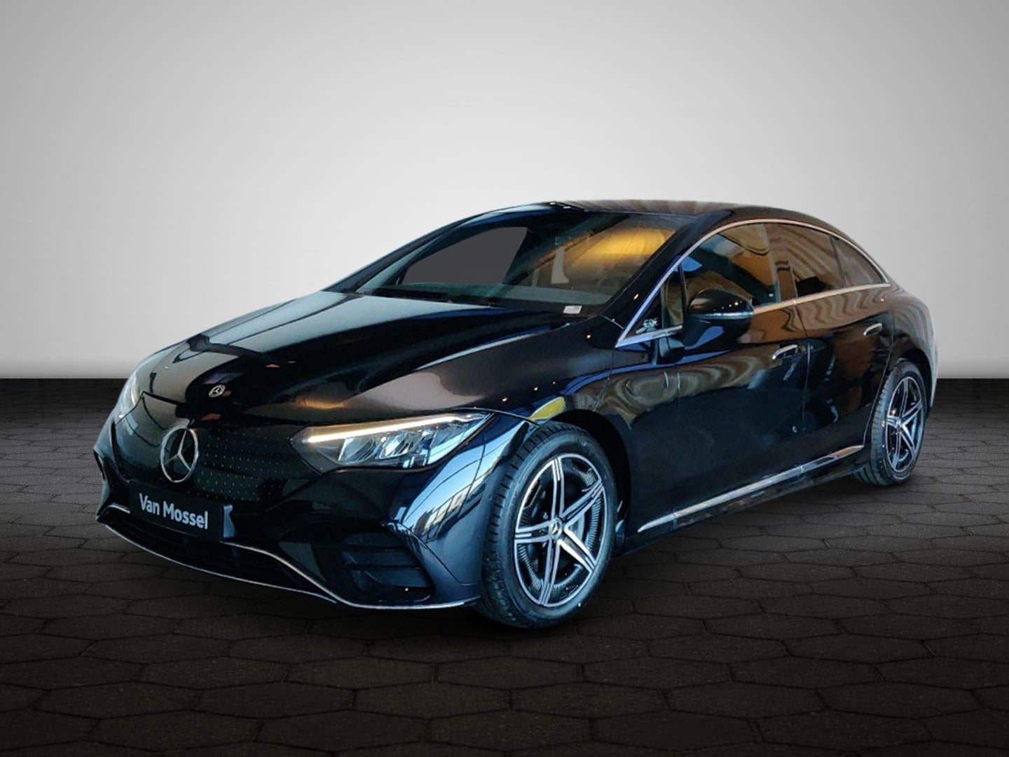 EQE350-AMG Edition-1402177177