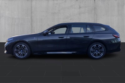 BMW i5 eDrive40 Touring M-Sport BMW i5 eDrive40 Touring M-Sport - 1