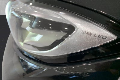 BMW 330e aut.