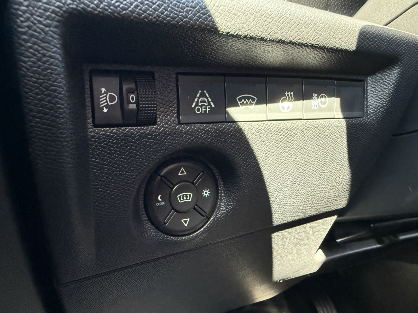 Billede af Citroën ë-C4 50 Shine Sport