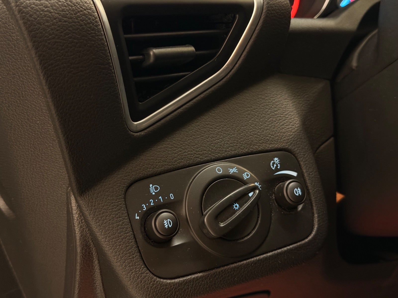 Billede af Ford Kuga 2,0 TDCi 140 Titanium