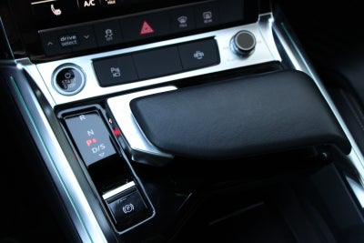 Audi e-tron S-line quattro