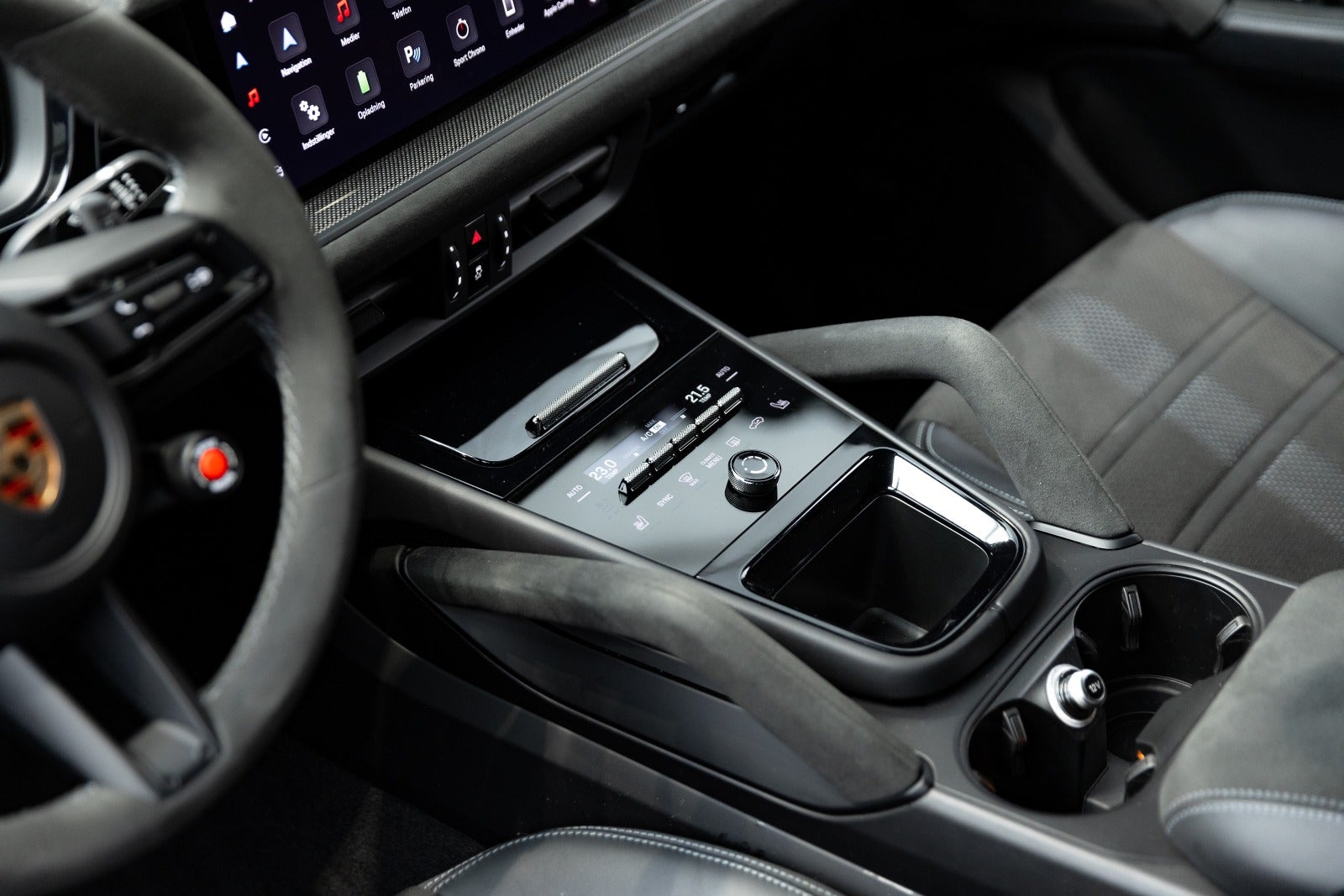 Gallery image 14 of 18