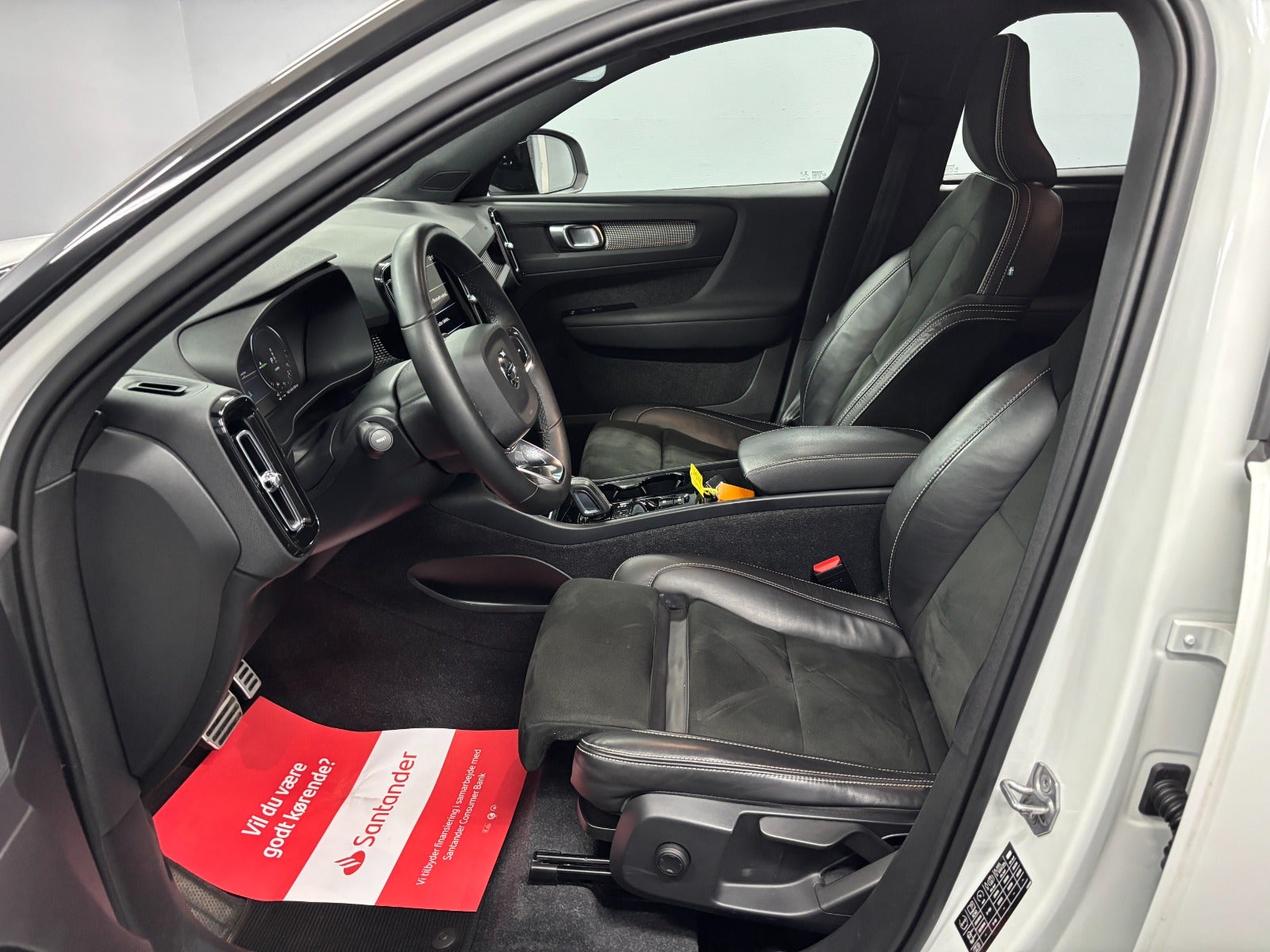 Billede af Volvo XC40 1,5 T5 ReCharge R-Design aut.