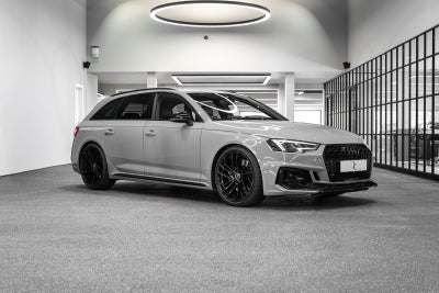 Audi RS4 2,9 TFSi Avant quattro Tiptr. 5d